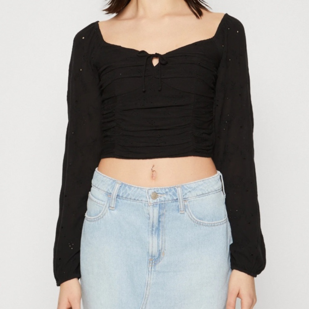 Black Eyelet Top Lace Blouse Tie Front Billow Sleeves Size XL 100% Cotton